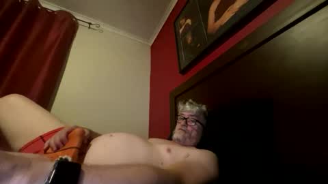 Snapshot of aussie_bloke_playing chatting on 03.25.26 aussie_bloke_playing online show from 03.25.26