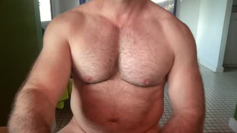 Snapshot of aussiemuscledad chatting on 07.25.26 AussieMuscleDad online show from 07.25.26