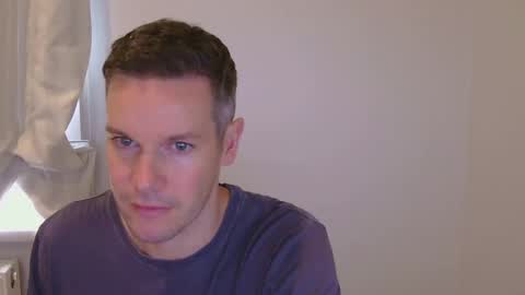 Snapshot of aussiesurfer0000 chatting on 02.18.25 aussiesurfer0000 online show from 02.18.25