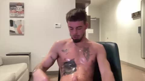 Snapshot of austant chatting on 12.18.25 austant online show from 12.18.25