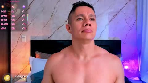 Snapshot of austin_boyjrg chatting on 10.30.25 Austin online show from 10.30.25