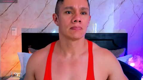 Snapshot of austin_boyjrg chatting on 11.04.25 Austin online show from 11.04.25