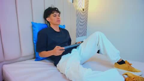 Austin online show from 05.08.26