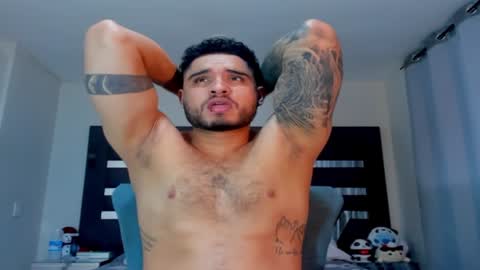 AustinTorres  online show from 01.08.25