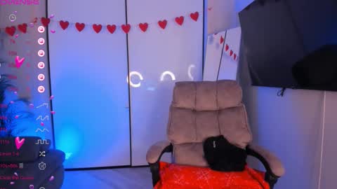 Snapshot of autumnwhisper_ chatting on 03.11.26 Alice online show from 03.11.26