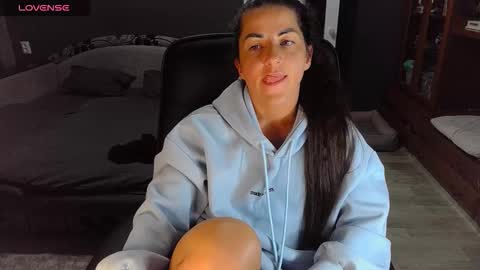 Snapshot of ava__doll chatting on 09.18.25 Ava online show from 09.18.25