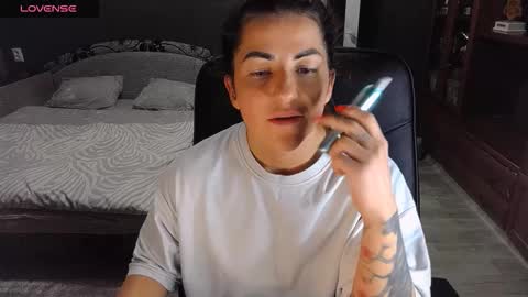 Snapshot of ava__doll chatting on 11.04.25 Ava online show from 11.04.25