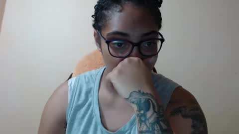 Snapshot of ava_f0xy chatting on 01.05.25 Ava Jordana online show from 01.05.25