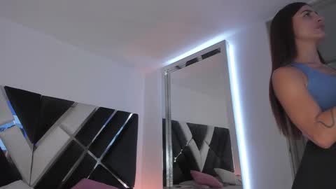 Snapshot of ava_fontana2 chatting on 02.04.25 Ava Fontana online show from 02.04.25