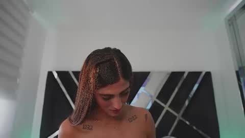 Snapshot of ava_fontana2 chatting on 09.11.25 Ava Fontana online show from 09.11.25