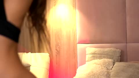 Snapshot of ava_heath chatting on 01.21.25 Ava online show from 01.21.25