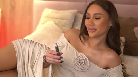 Snapshot of ava_heath chatting on 03.05.25 Ava online show from 03.05.25