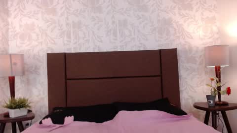 Ava  online show from 11.24.25