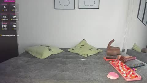 Snapshot of avaferrera chatting on 11.15.25 Ava Ferrera Elena online show from 11.15.25