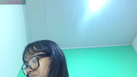 Snapshot of avalericherrymar chatting on 05.28.26 avaleri cherry online show from 05.28.26