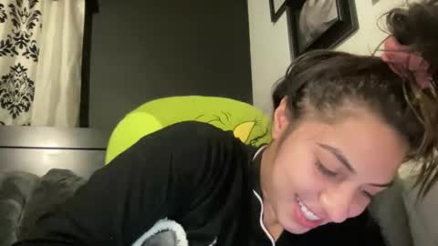 Snapshot of avamonroexo chatting on 12.15.25 Ava Monroe online show from 12.15.25