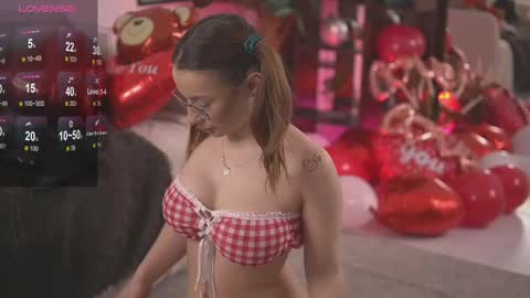 AvaReed online show from 02.15.25