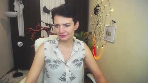 avasaturnian online show from 10.19.25