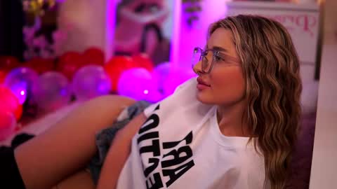 Carina online show from 02.13.25