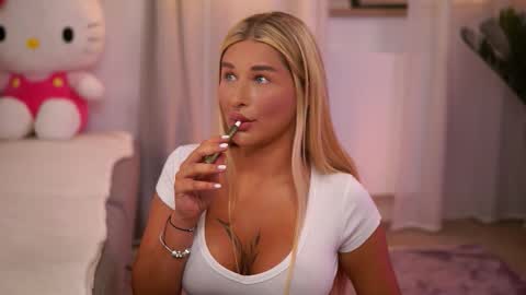 Carina online show from 09.11.25