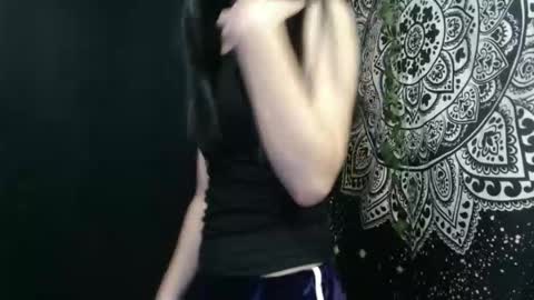 Snapshot of ave_tt chatting on 10.20.25 ave_tt online show from 10.20.25