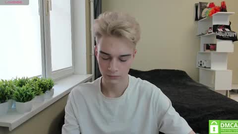 Snapshot of avegothy chatting on 03.11.25 gothy 3 online show from 03.11.25