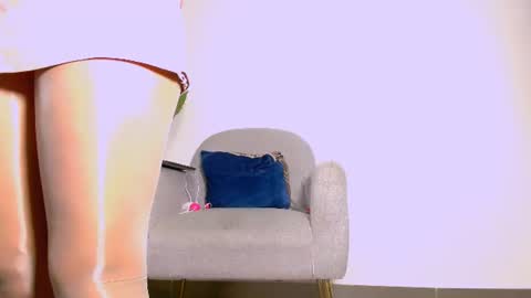 Snapshot of aveline_nuit chatting on 06.12.26 Hi im aqua is nice with me online show from 06.12.26