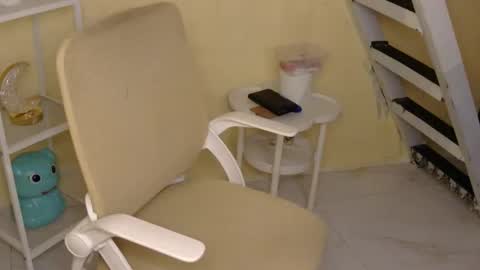 Rhian online show from 10.18.25