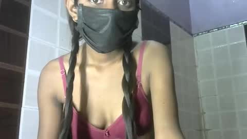 avery_lust01 online show from 04.14.26