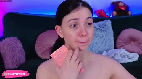 Snapshot of averywillow chatting on 03.22.26 AveryWillow online show from 03.22.26