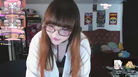 Snapshot of avril2809 chatting on 02.28.25 Abril online show from 02.28.25