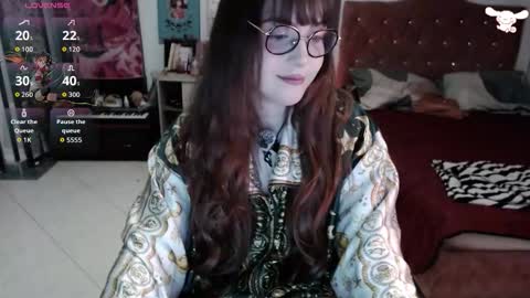 Abril online show from 01.12.26