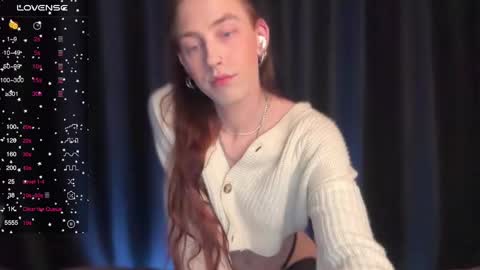 Snapshot of avril_pearly_ chatting on 01.10.25 avril_pearly_ online show from 01.10.25