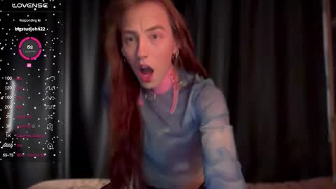 Snapshot of avril_pearly_ chatting on 10.05.25 avril_pearly_ online show from 10.05.25