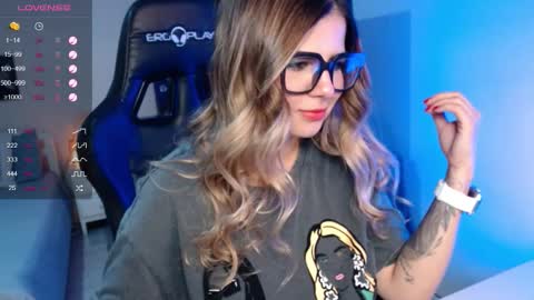 Snapshot of avrill_morgan chatting on 02.17.26 Avrill Morgan online show from 02.17.26