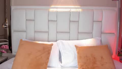 Avy  online show from 12.15.25