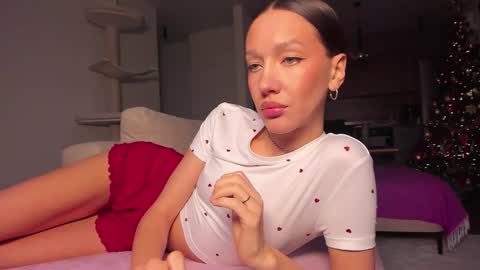 Snapshot of awgustina_sweetheart22 chatting on 12.19.25 Awgustina online show from 12.19.25