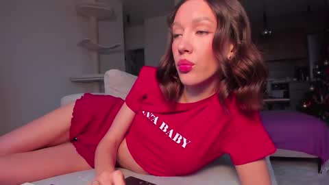 Snapshot of awgustina_sweetheart22 chatting on 12.22.25 Awgustina online show from 12.22.25