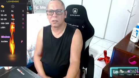 Snapshot of axel264 chatting on 05.17.26 Alex online show from 05.17.26