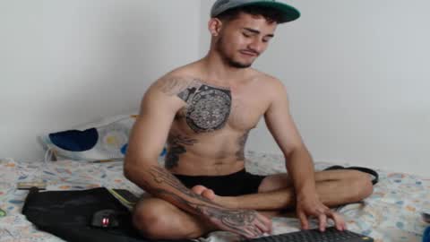 Axel online show from 02.21.25