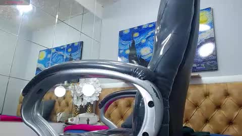 Axel online show from 02.21.26