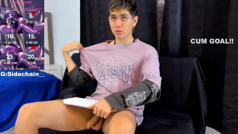 Snapshot of axel_cifer chatting on 02.26.25 Axel cifer online show from 02.26.25