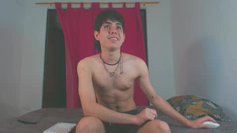 Snapshot of axel_cifer chatting on 11.10.25 Axel cifer online show from 11.10.25