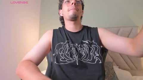 Yooung King  online show from 02.25.26