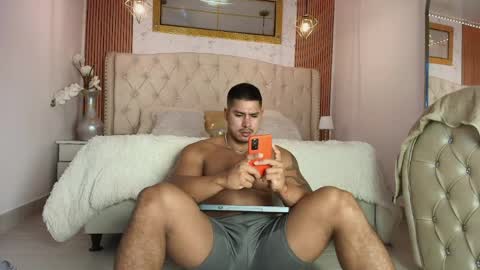 Snapshot of axel_daviss1 chatting on 04.23.26 Axel Daviss online show from 04.23.26
