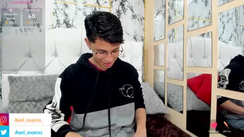 Axel Evanss online show from 02.05.25