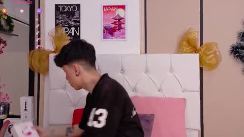 Axel Evanss online show from 12.04.25