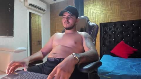 A X E L online show from 10.23.25