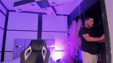 axel_grey_ online show from 06.07.26