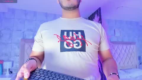 Snapshot of axel_grey_ chatting on 06.21.26 axel_grey_ online show from 06.21.26